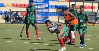 হকির লড়াইয়ে কাল মুখোমুখি বাংলাদেশ ও ভারত